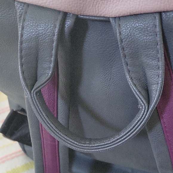 Betsey Johnson Gray & Purple Bow Lamb Backpack 🐑 New Without Tags!! - Picture 3 of 15